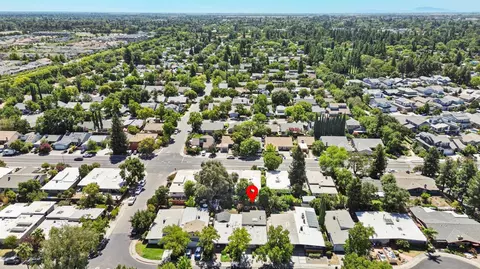 View/Area - 212 Luz Pl, Davis, CA 95616 photo 6 of 8