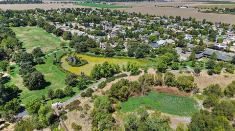 View/Area - 212 Luz Pl, Davis, CA 95616 photo 7 of 8