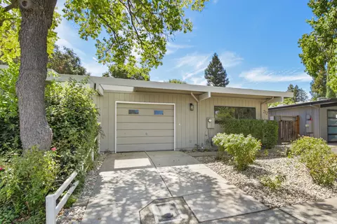 Exterior - 212 Luz Pl, Davis, CA 95616 photo 7 of 8