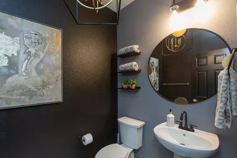 Bath - 2614 Lepin Ln, Turlock, CA 95382 photo 1 of 5