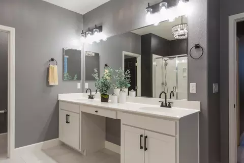 Bath - 2614 Lepin Ln, Turlock, CA 95382 photo 5 of 5