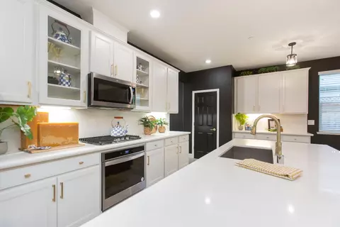 Kitchen - 2614 Lepin Ln, Turlock, CA 95382 photo 2 of 3