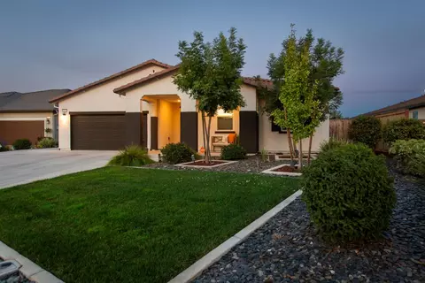 Exterior - 2614 Lepin Ln, Turlock, CA 95382 photo 7 of 8