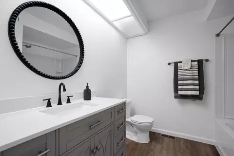 Bath - 228 Tiffany Cir, Ripon, CA 95366 photo 2 of 3