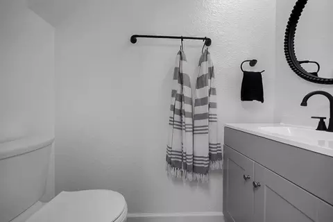 Bath - 228 Tiffany Cir, Ripon, CA 95366 photo 1 of 3
