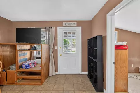 Entry Way - 26922 Plainfield St, Esparto, CA 95627 photo 2 of 4