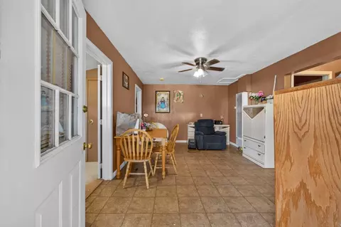 Entry Way - 26922 Plainfield St, Esparto, CA 95627 photo 1 of 4