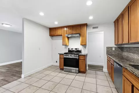 Kitchen - 1630 Cameo Way, Modesto, CA 95350 photo 2 of 2