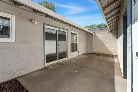 Exterior - 2022 E 8th St, Davis, CA 95618 photo 10 of 10