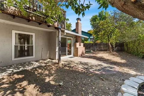 Exterior - 2022 E 8th St, Davis, CA 95618 photo 5 of 10