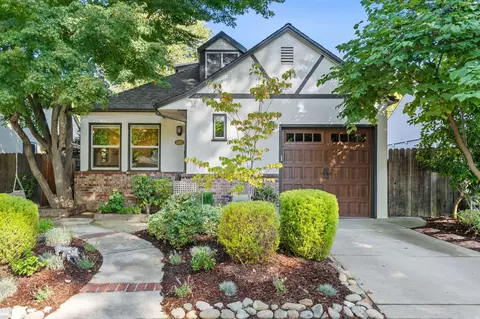 3567 D St, Sacramento, CA 95816