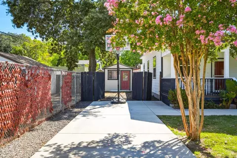 Exterior - 518 Johnson St, Modesto, CA 95354 photo 10 of 13