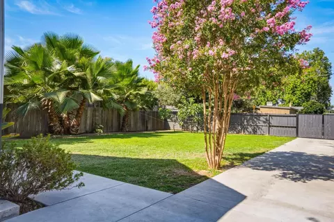 Exterior - 518 Johnson St, Modesto, CA 95354 photo 4 of 13