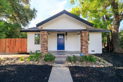 Exterior - 408 Palm Ave, Modesto, CA 95350 photo 3 of 13