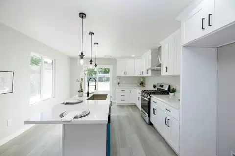 Kitchen - 408 Palm Ave, Modesto, CA 95350 photo 2 of 8