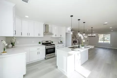 Kitchen - 408 Palm Ave, Modesto, CA 95350 photo 7 of 8