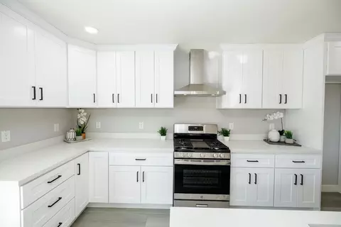 Kitchen - 408 Palm Ave, Modesto, CA 95350 photo 5 of 8