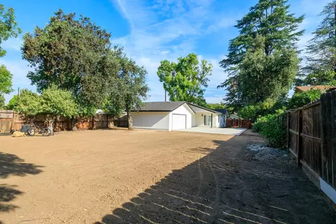 Exterior - 408 Palm Ave, Modesto, CA 95350 photo 11 of 13