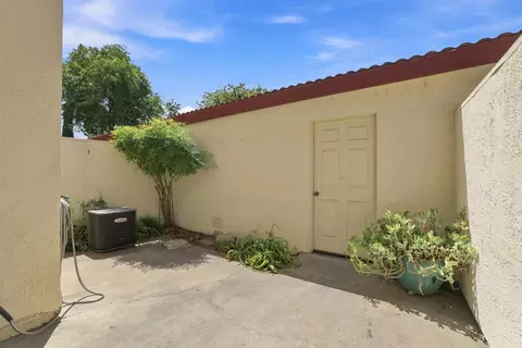 Exterior - 4848 El Cemonte Ave #3, Davis, CA 95618 photo 4 of 8