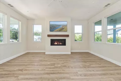 Living - 188 Murphys Oaks Dr, Murphys, CA 95247 photo 1 of 3
