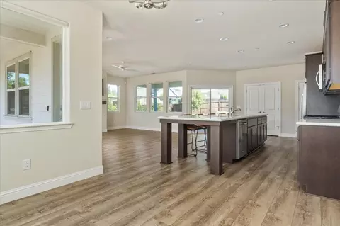 Entry Way - 188 Murphys Oaks Dr, Murphys, CA 95247 photo 2 of 3