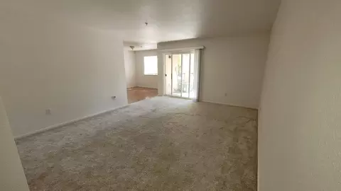 Living - 565 Peerless Way #210, Tracy, CA 95376 photo 1 of 2