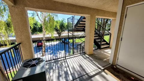 Exterior - 565 Peerless Way #210, Tracy, CA 95376 photo 3 of 4