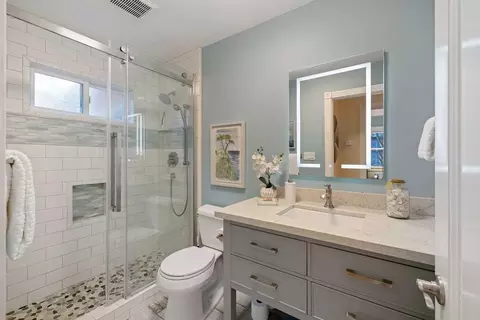 Bath - 5 Simmons Way, Davis, CA 95616 photo 2 of 2