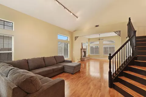 Living - 915 Eucalyptus Ct, Lodi, CA 95242 photo 3 of 7