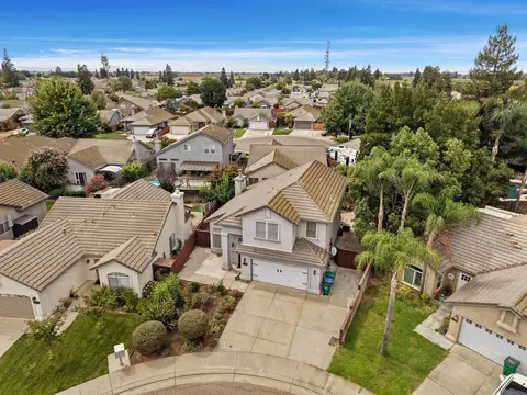 View/Area - 915 Eucalyptus Ct, Lodi, CA 95242 photo 4 of 13