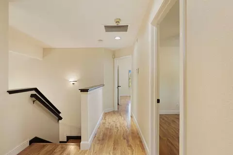 Entry Way - 915 Eucalyptus Ct, Lodi, CA 95242 photo 2 of 2