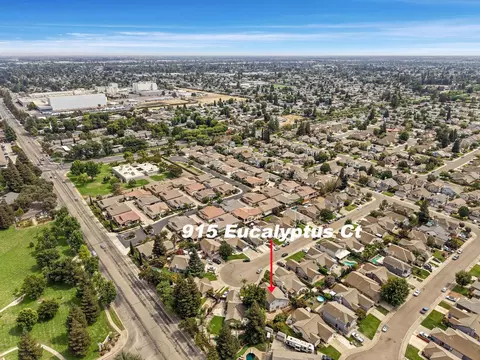 View/Area - 915 Eucalyptus Ct, Lodi, CA 95242 photo 11 of 13