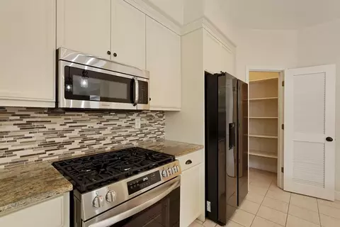 Kitchen - 915 Eucalyptus Ct, Lodi, CA 95242 photo 5 of 5