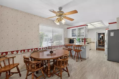 Dining - 373 Concord Ct, Manteca, CA 95336 photo 2 of 3