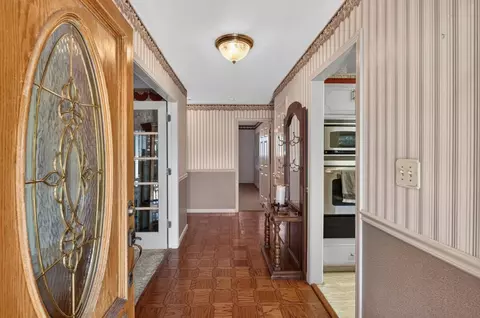 Entry Way - 373 Concord Ct, Manteca, CA 95336 photo 1 of 3