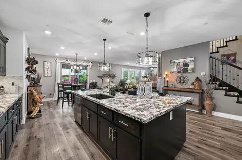 9016 Plympton Loop, Roseville, CA 95747