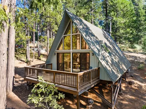 2950 Placer Way, Arnold, CA 95223