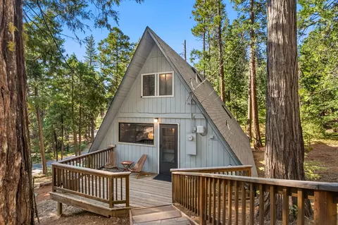 Exterior - 2950 Placer Way, Arnold, CA 95223 photo 2 of 13