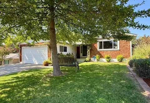 7633 Heather Rd, Fair Oaks, CA 95628