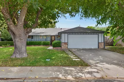 1727 Archer Dr, Woodland, CA 95695
