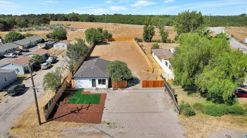 View/Area - 5486 Feather River Blvd, Olivehurst, CA 95961 photo 2 of 10