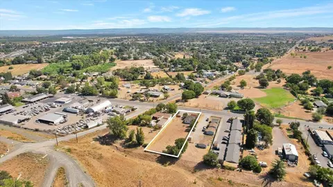 View/Area - 5486 Feather River Blvd, Olivehurst, CA 95961 photo 5 of 10
