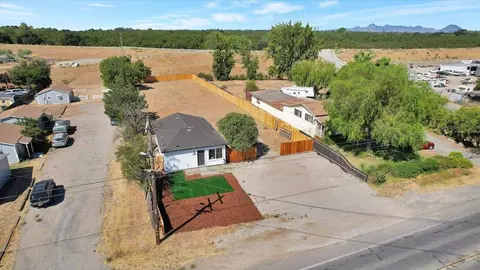 View/Area - 5486 Feather River Blvd, Olivehurst, CA 95961 photo 3 of 10