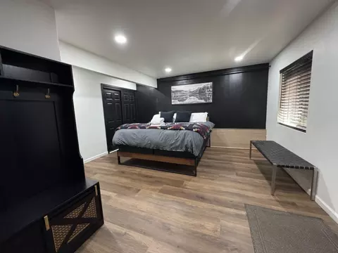 Bedroom - 25127 Abraham Ave, Mi Wuk Village, CA 95346 photo 4 of 7