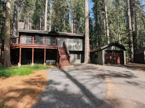 Exterior - 25127 Abraham Ave, Mi Wuk Village, CA 95346 photo 2 of 16