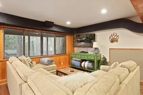 Living - 25127 Abraham Ave, Mi Wuk Village, CA 95346 photo 6 of 8