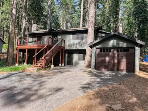 Exterior - 25127 Abraham Ave, Mi Wuk Village, CA 95346 photo 7 of 16
