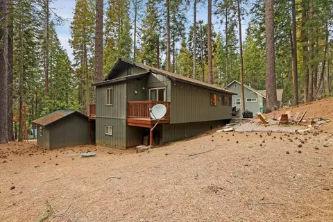 Exterior - 25127 Abraham Ave, Mi Wuk Village, CA 95346 photo 11 of 16