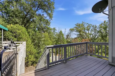 Exterior - 184 Mccormick Dr, Sonora, CA 95370 photo 10 of 15