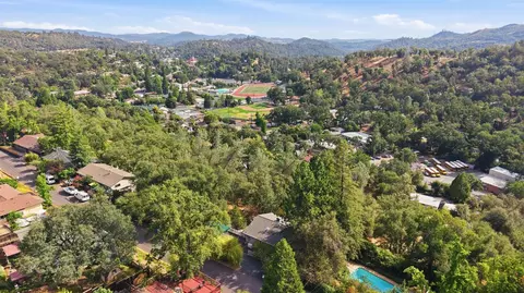 View/Area - 184 Mccormick Dr, Sonora, CA 95370 photo 2 of 7